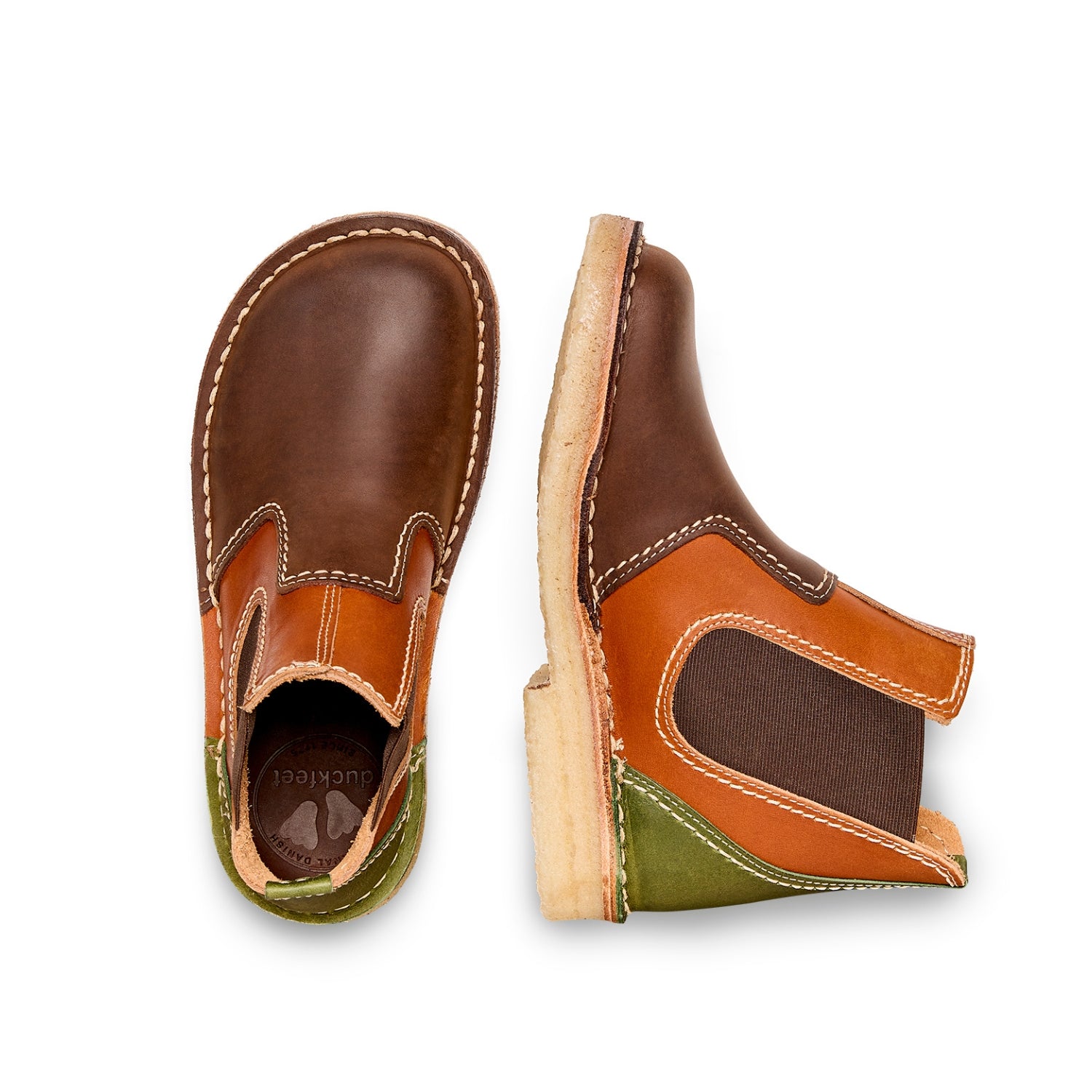 Duckfeet Roskilde Forest / Brown / Cocoa leather Chelsea boot, top and inner side view on white background