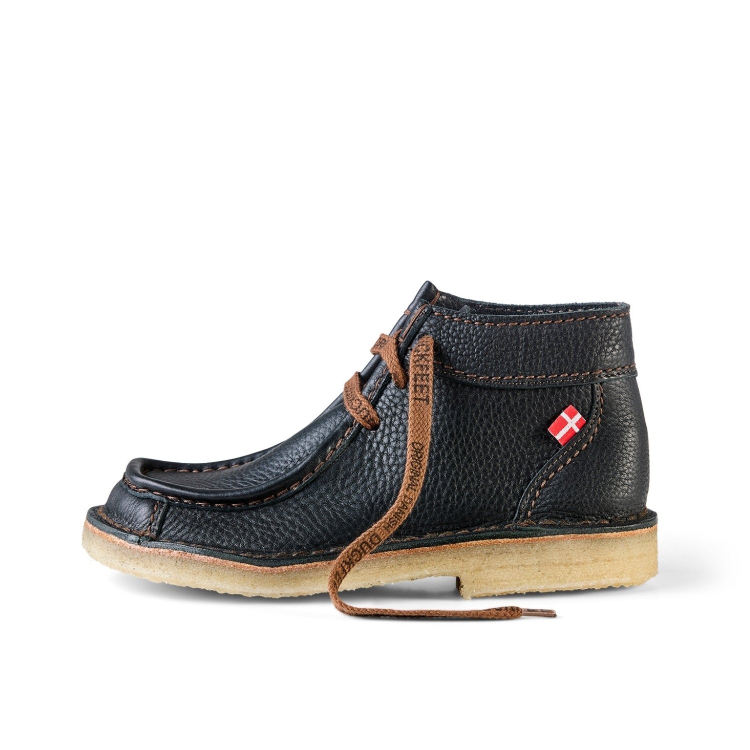 Duckfeet Ribe Black moccasin leather ankle boot, outer side view on white background