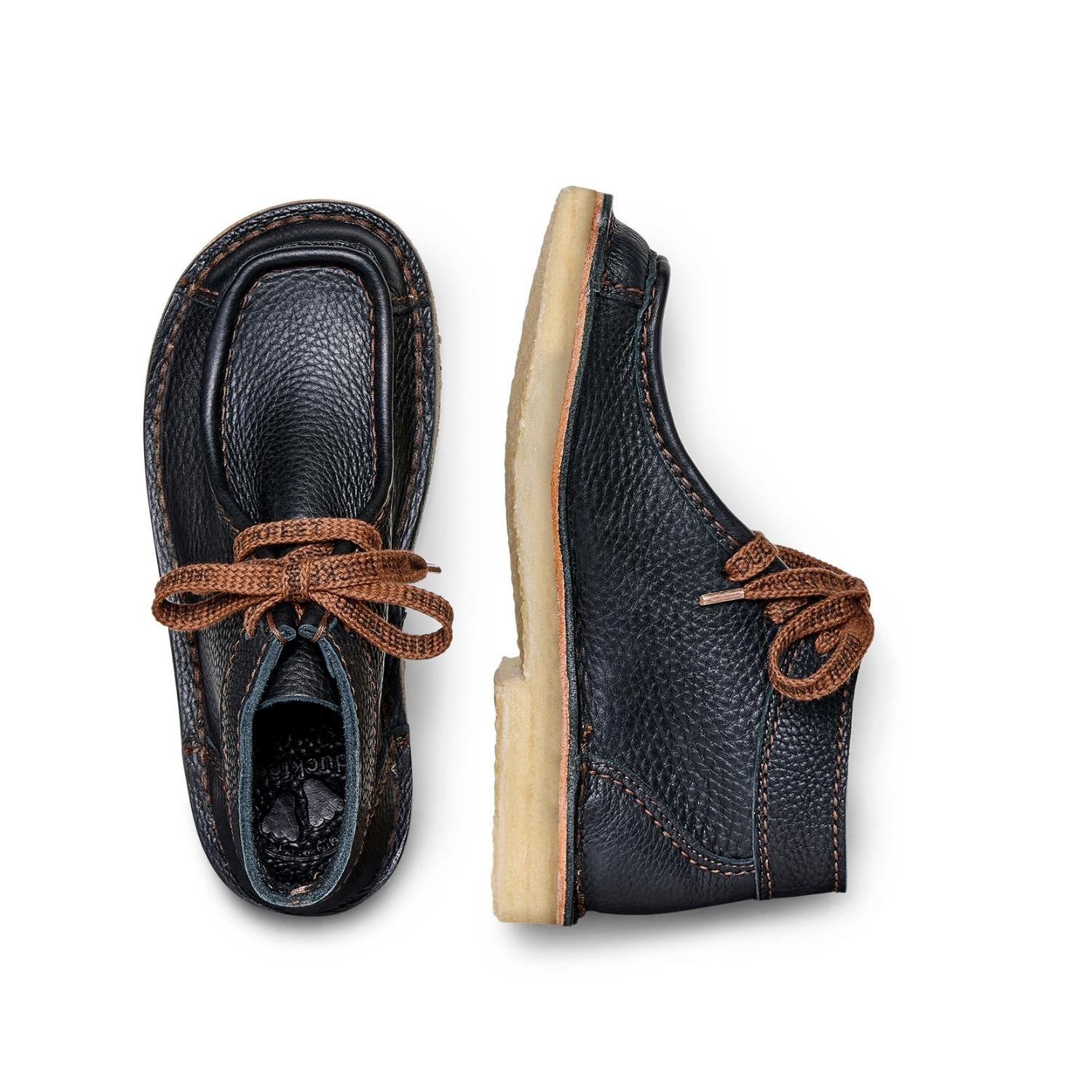 Duckfeet Ribe Black moccasin leather ankle boot, top and inner side view on white background